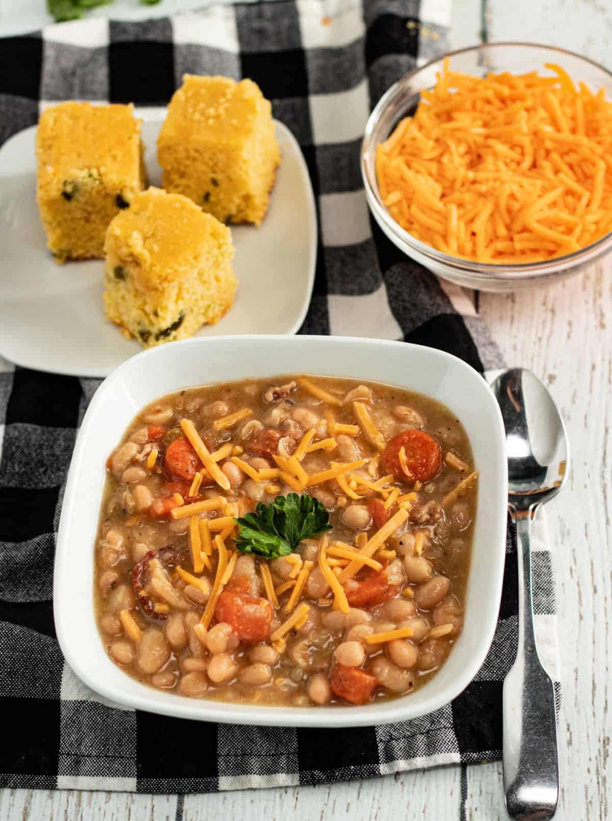Slow Cooker Bean and Bacon Soup Recipe